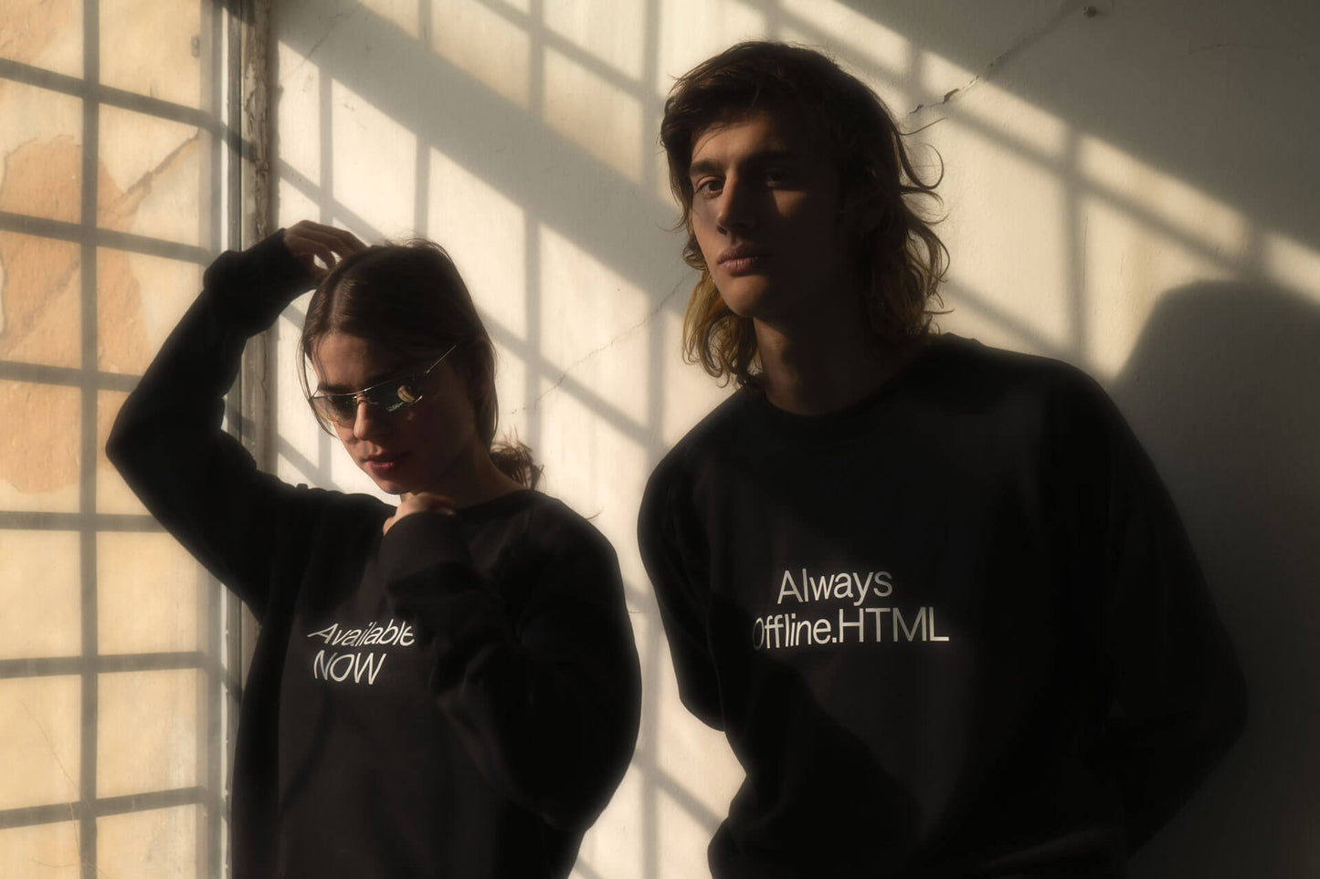 Offline BLACK SWEATSHIRT